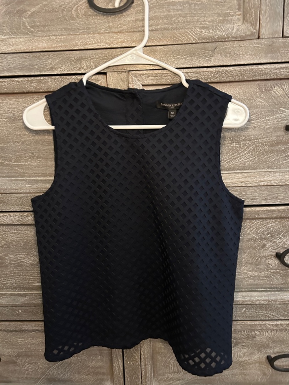NWT Banana Republic Navy Sleeveless Geometric Overlay Camisole Top